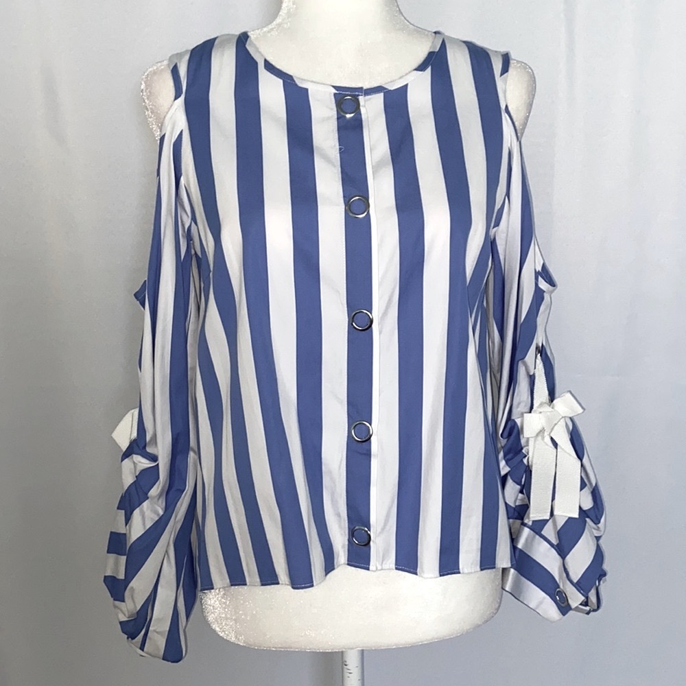 Parker Mackenzie Cold Shoulder Blouse - Picture 8 of 12
